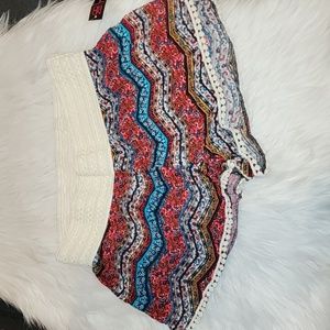 New No Boundaries Paisley Shorts, NWT  M (7-9)